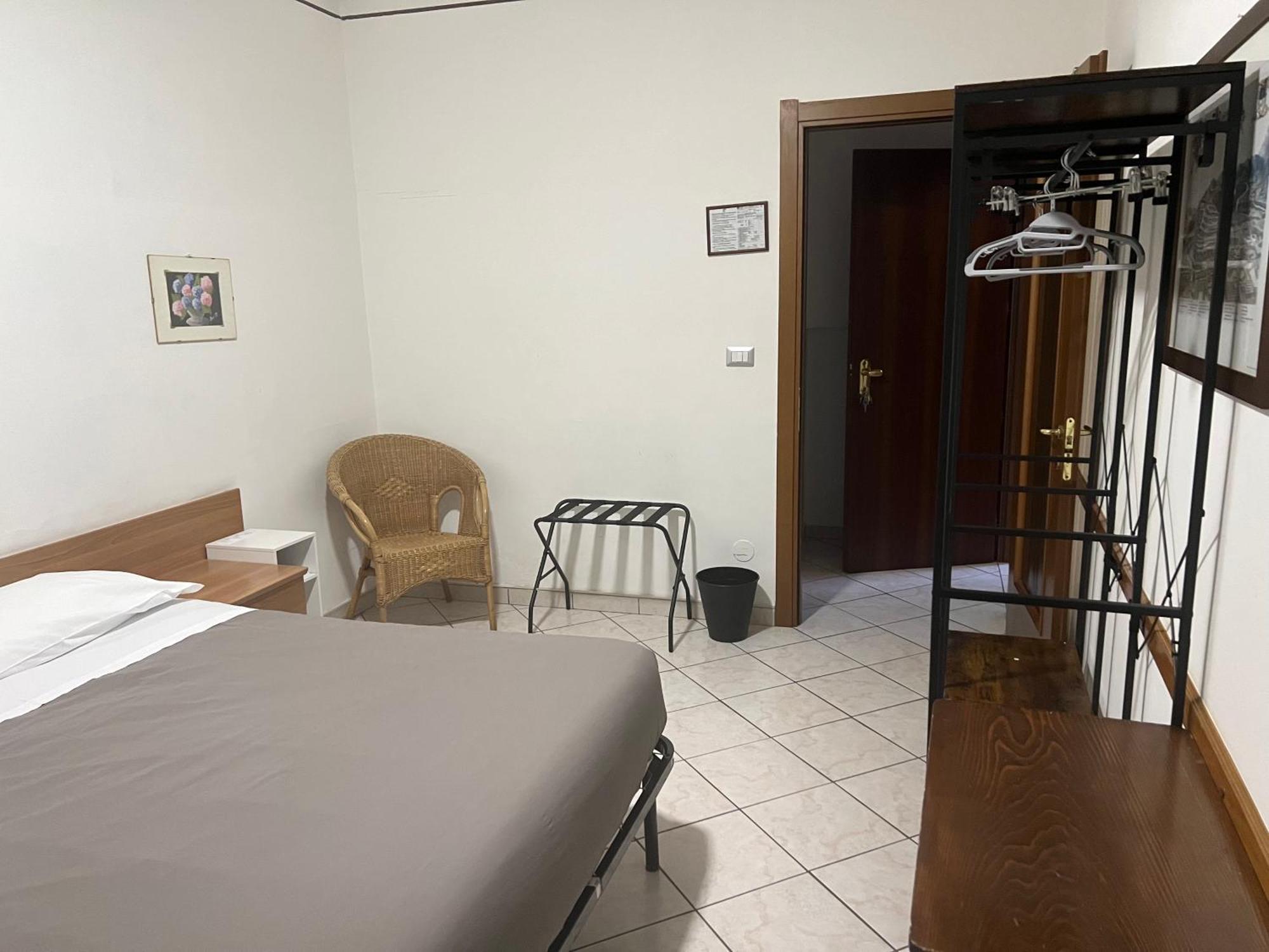 Hotel Persico Салуцо Екстериор снимка