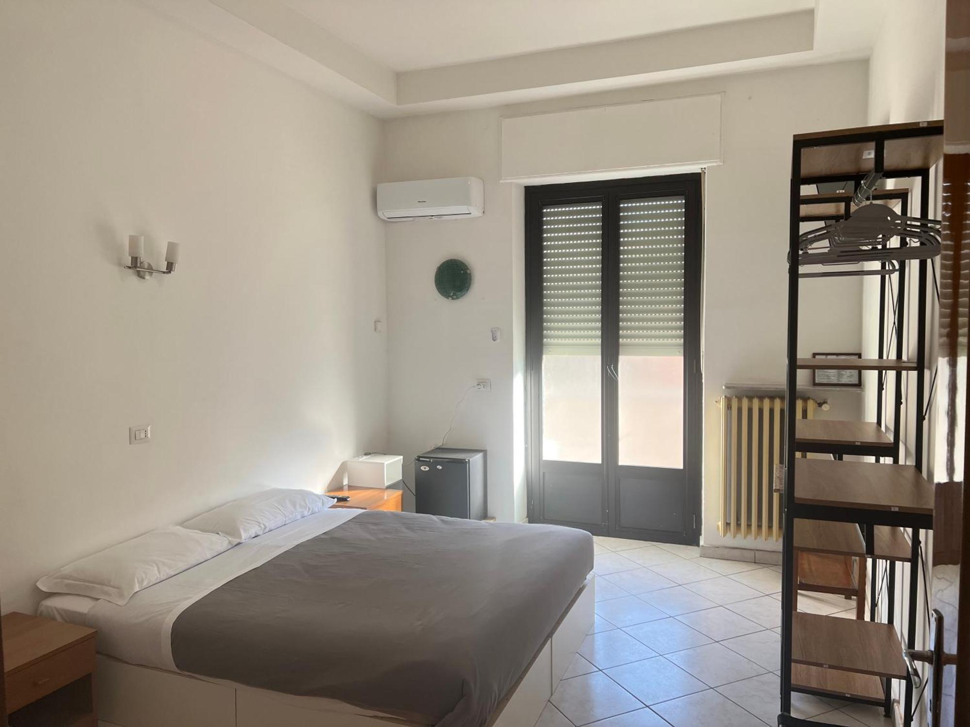 Hotel Persico Салуцо Екстериор снимка