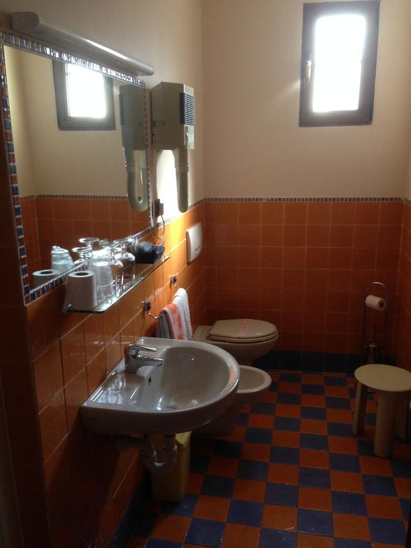 Hotel Persico Салуцо Екстериор снимка