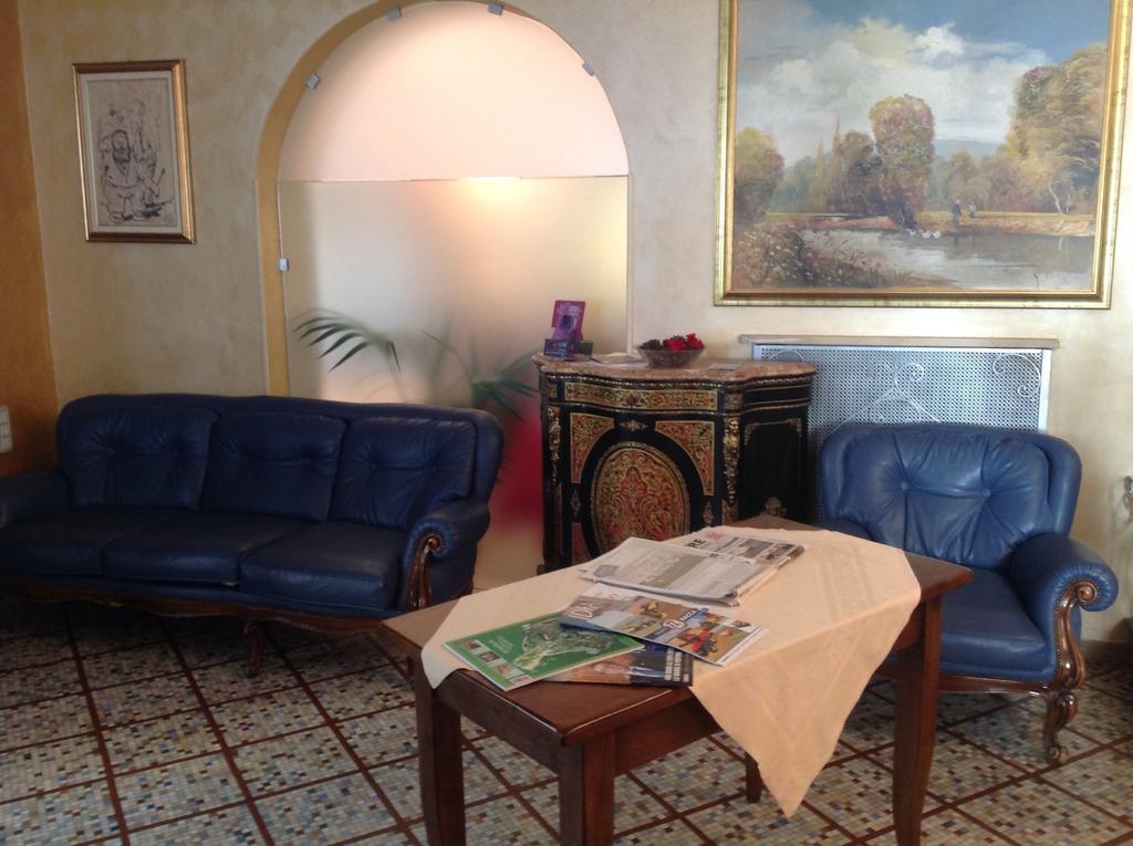 Hotel Persico Салуцо Екстериор снимка